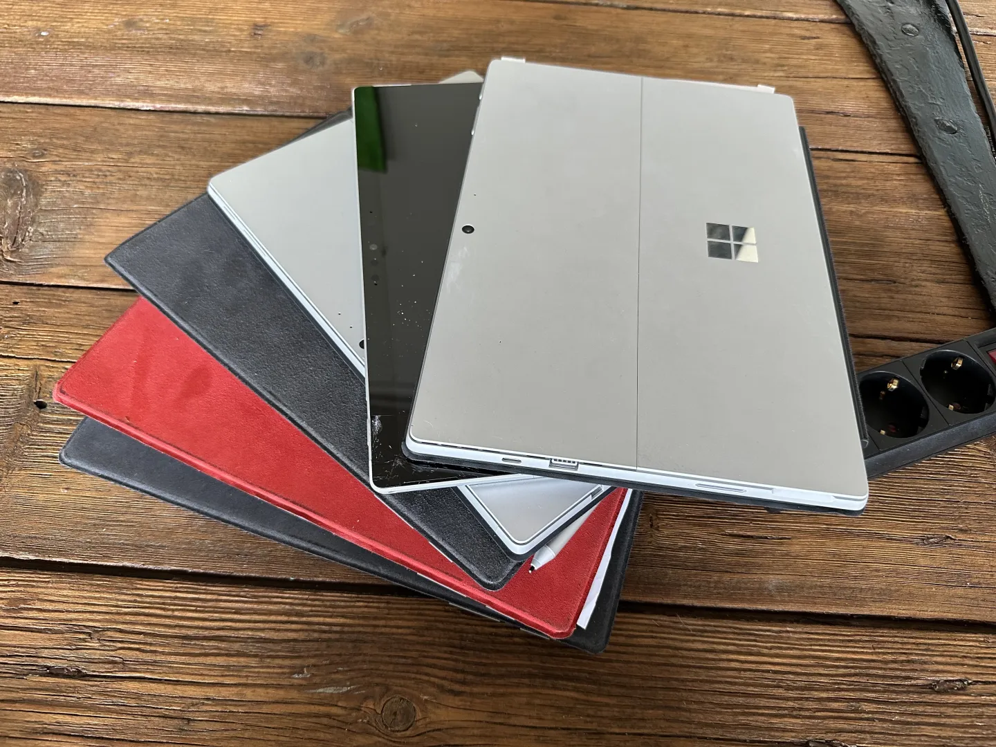 Microsoft Surface Tablets für das Bürgerforum Buchhalde – Spende von CMO Internet Dienstleistungen GmbH
